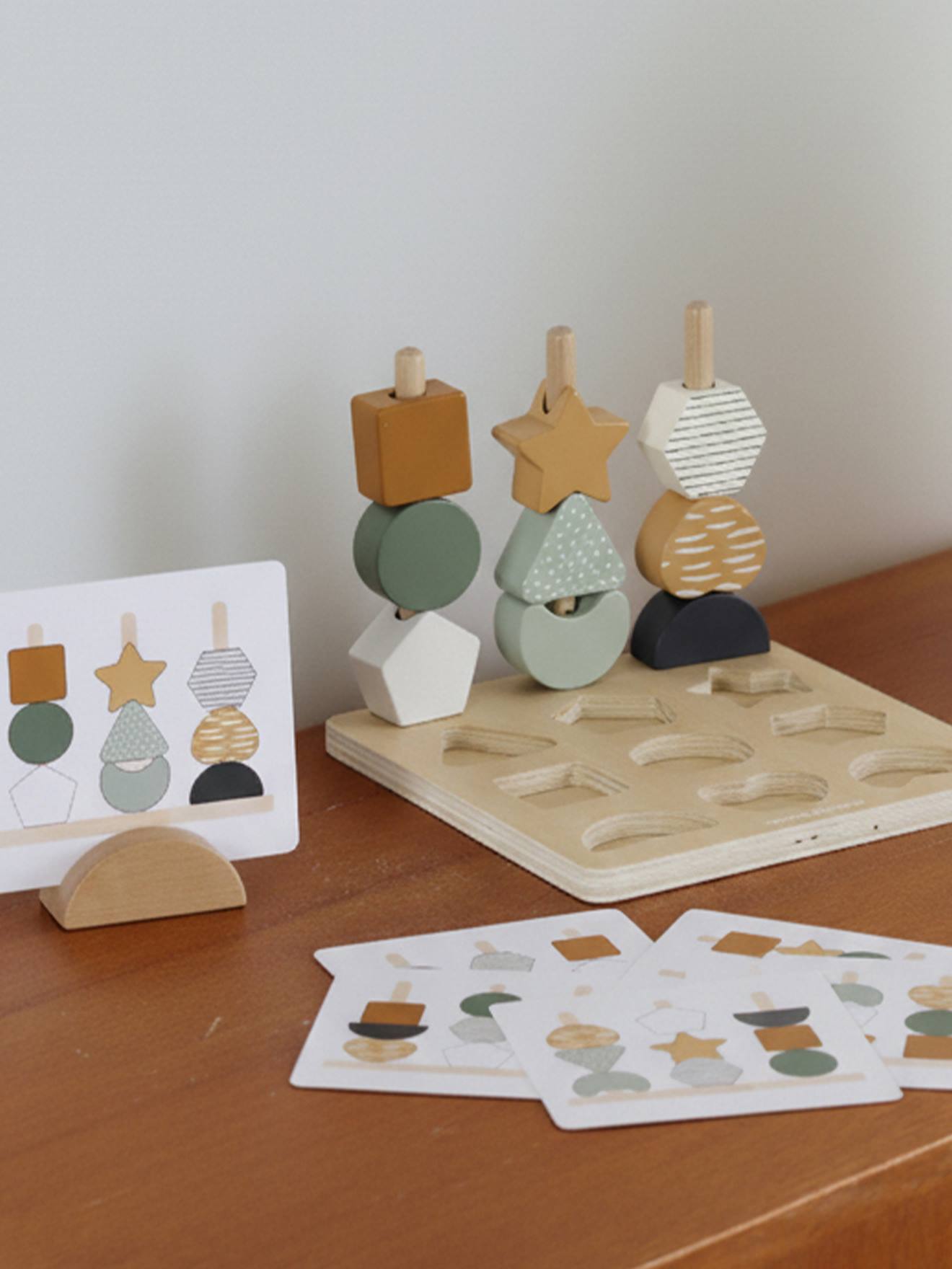 2-in-1 Puzzle mit Perlen TANSANIA aus Holz FSC®