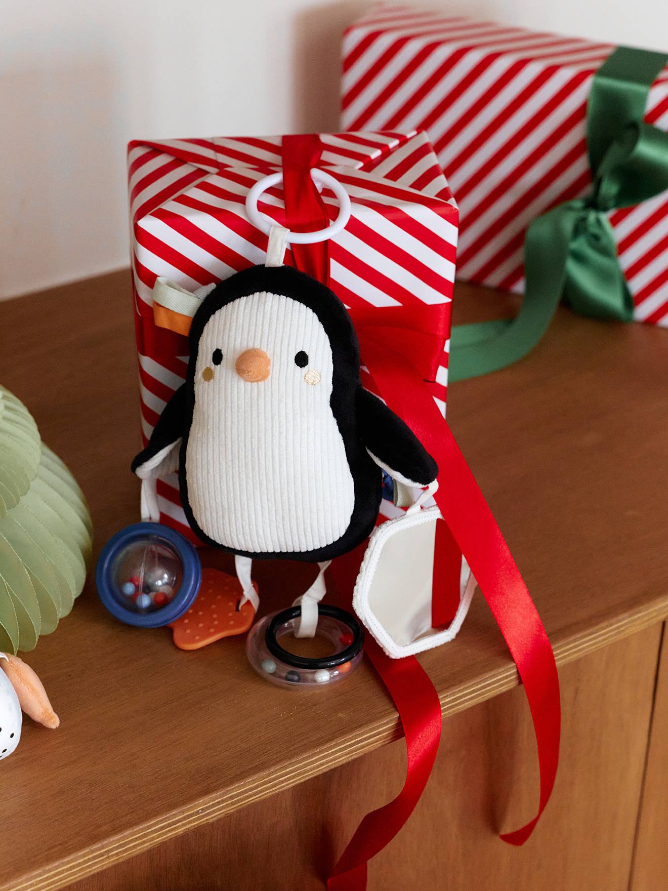 Baby Activity-Spielzeug PINGUIN zum Aufhängen