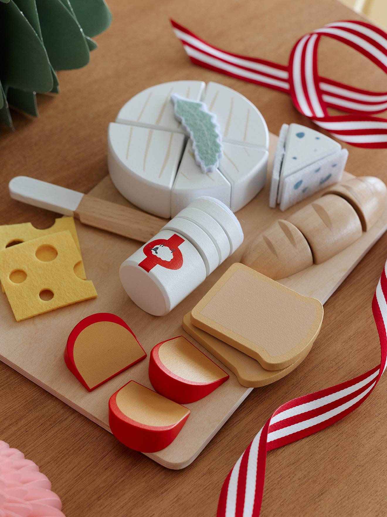 Käseplatte aus Filz und Holz FSC® für Kinder
