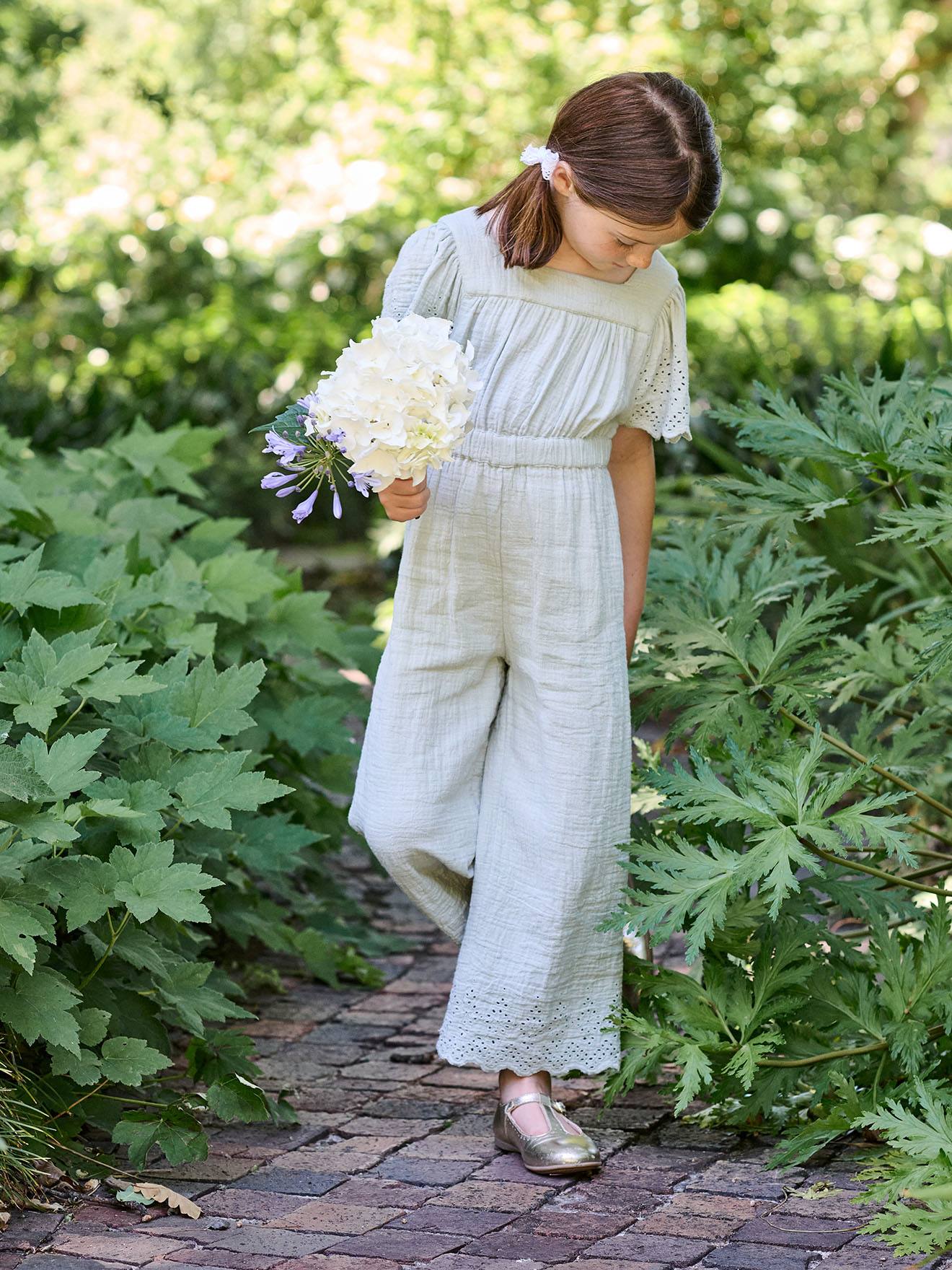 Mädchen Jumpsuit aus Musselin mit Stickerei salbei