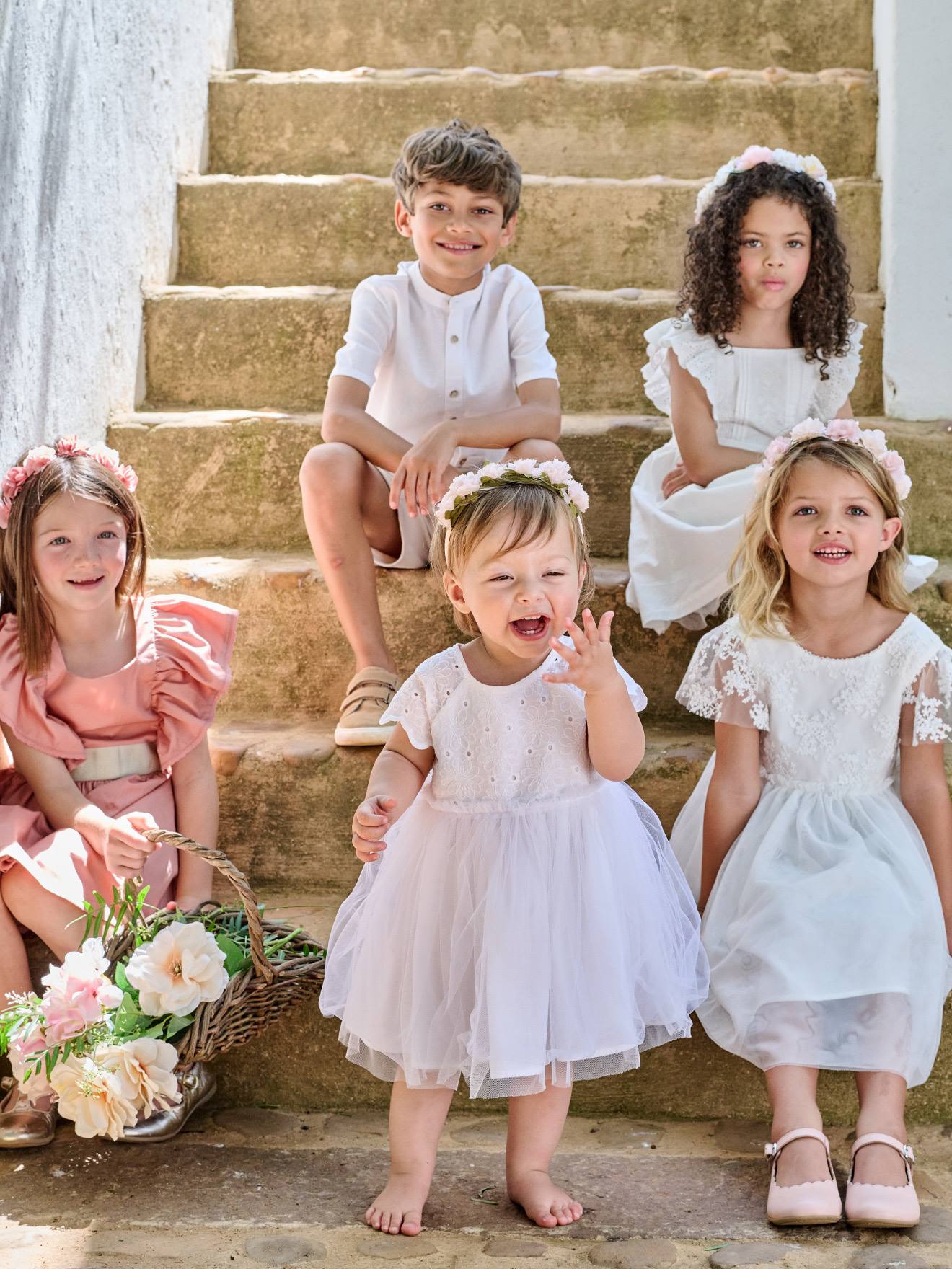 Baby Kleid mit Stickerei und Tüllrock