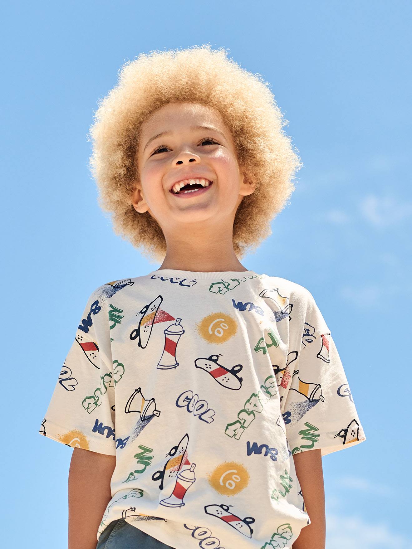 T-Shirt bunter Alloverprint Jungen mit Recycling-Baumwolle