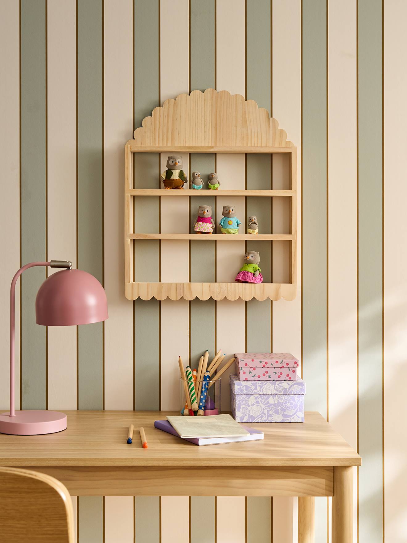 Wandregal FESTON aus Holz Sammlervitrine Kinderzimmer