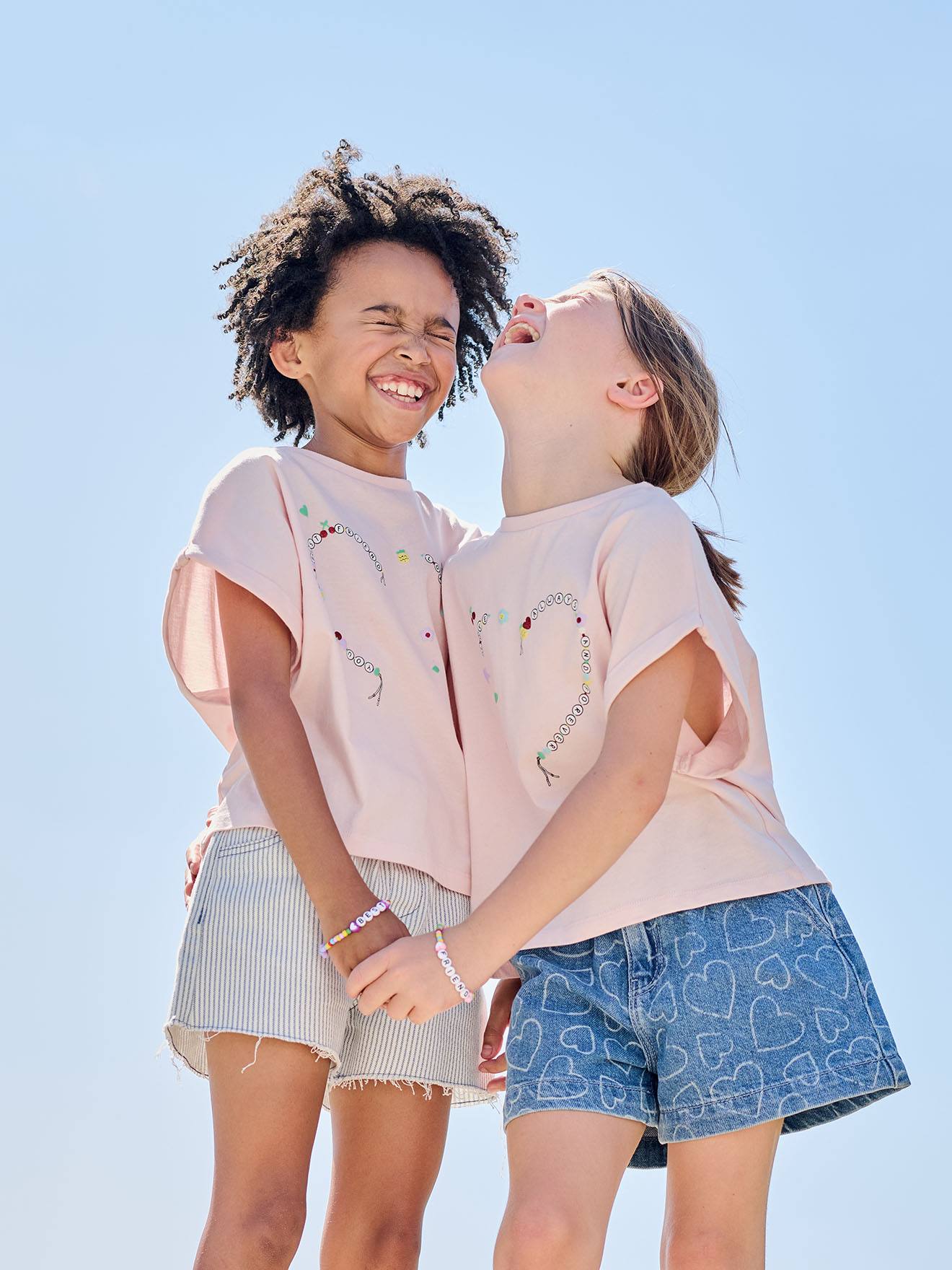 Twill-Shorts mit Bindegürtel und leicht ausgefranstem Beinabschluss Mädchen