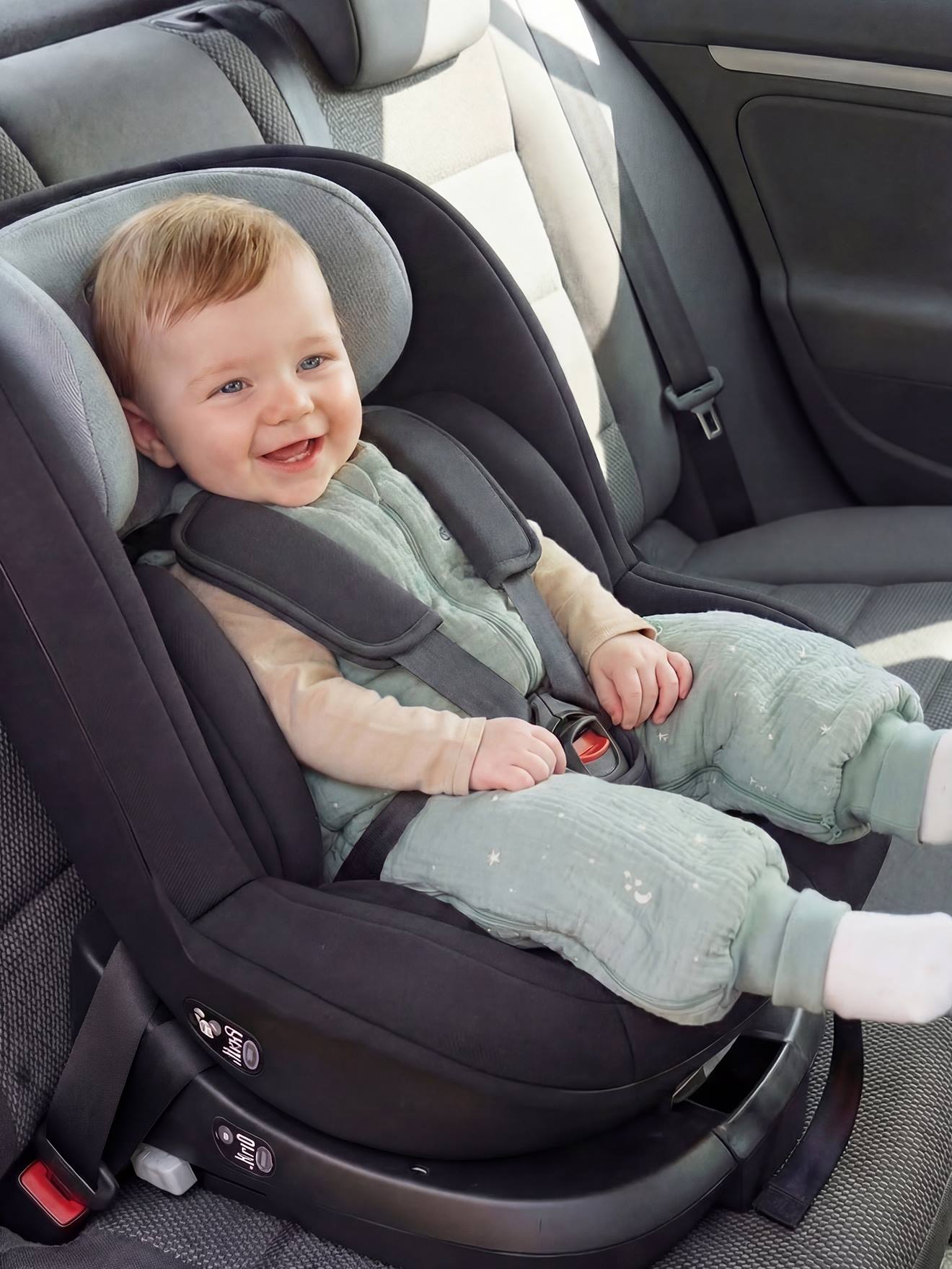 Ärmelloser Baby Schlafsack mit Beinen