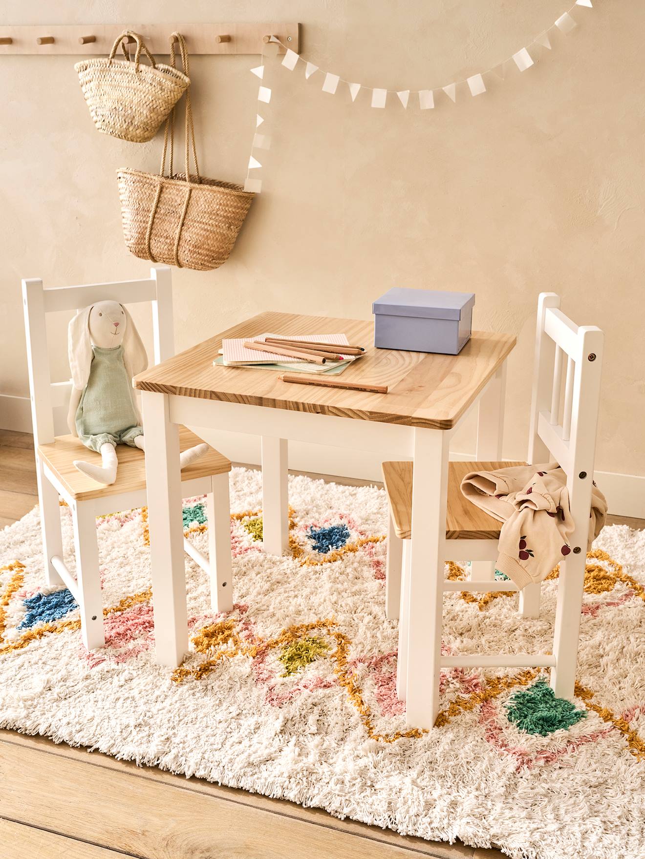 Set aus Tisch & 2 Stühle