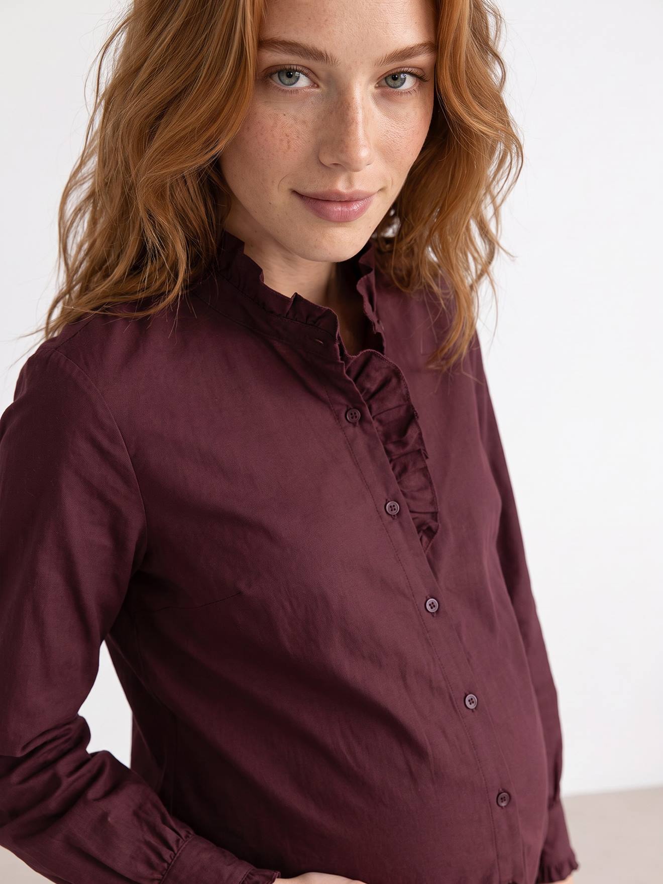 Bluse mit Knopfleiste & Rüschen-Details für Schwangerschaft & Stillzeit
