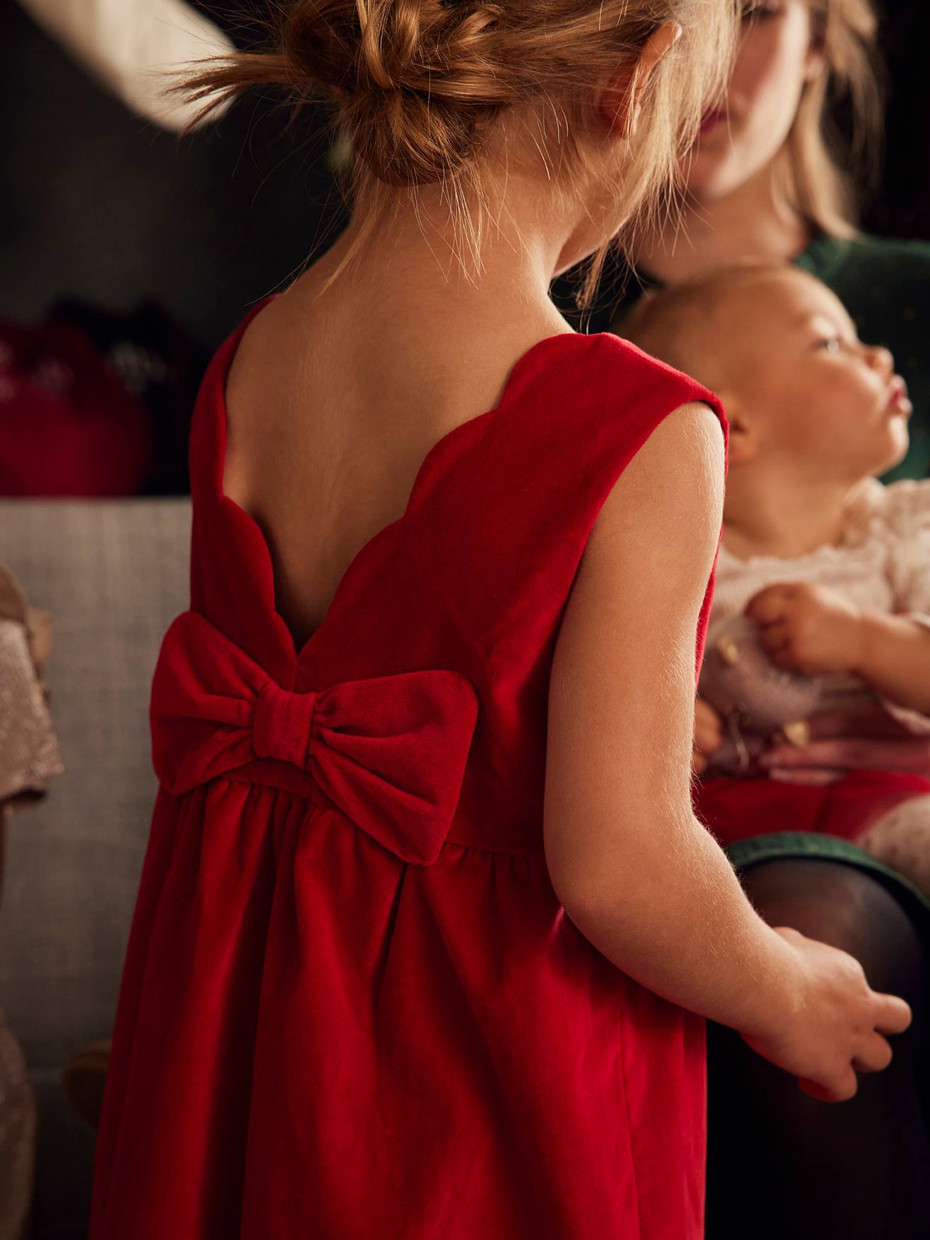 Festliches Mädchen Samtkleid mit Schleife hinten
