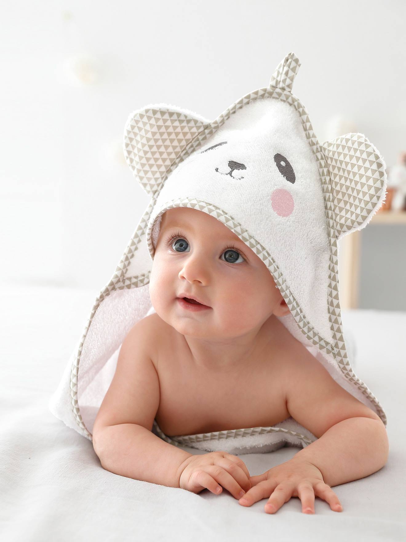 Baby Kapuzenbadetuch & Waschhandschuh Tiergesicht und 3D-Ohren maus