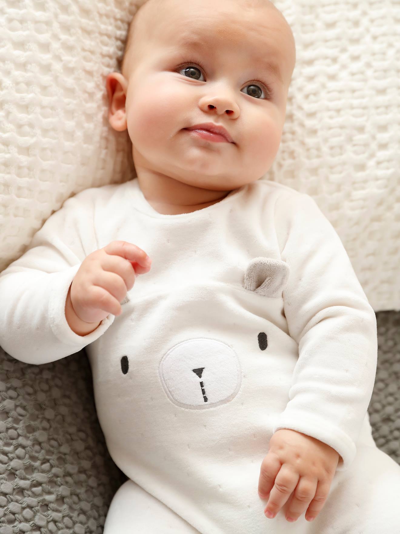 Baby Samt-Strampler Teddy mit 3D-Ohren