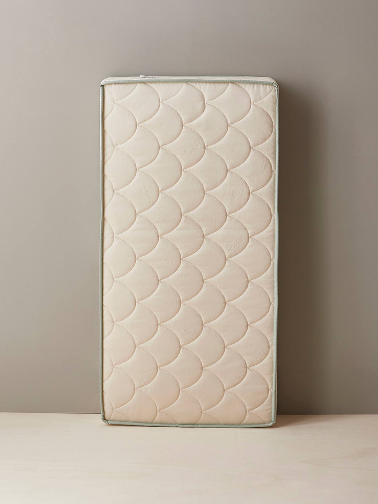 Baby Matratze mit Bezug aus Bio-Baumwolle 60x120 cm