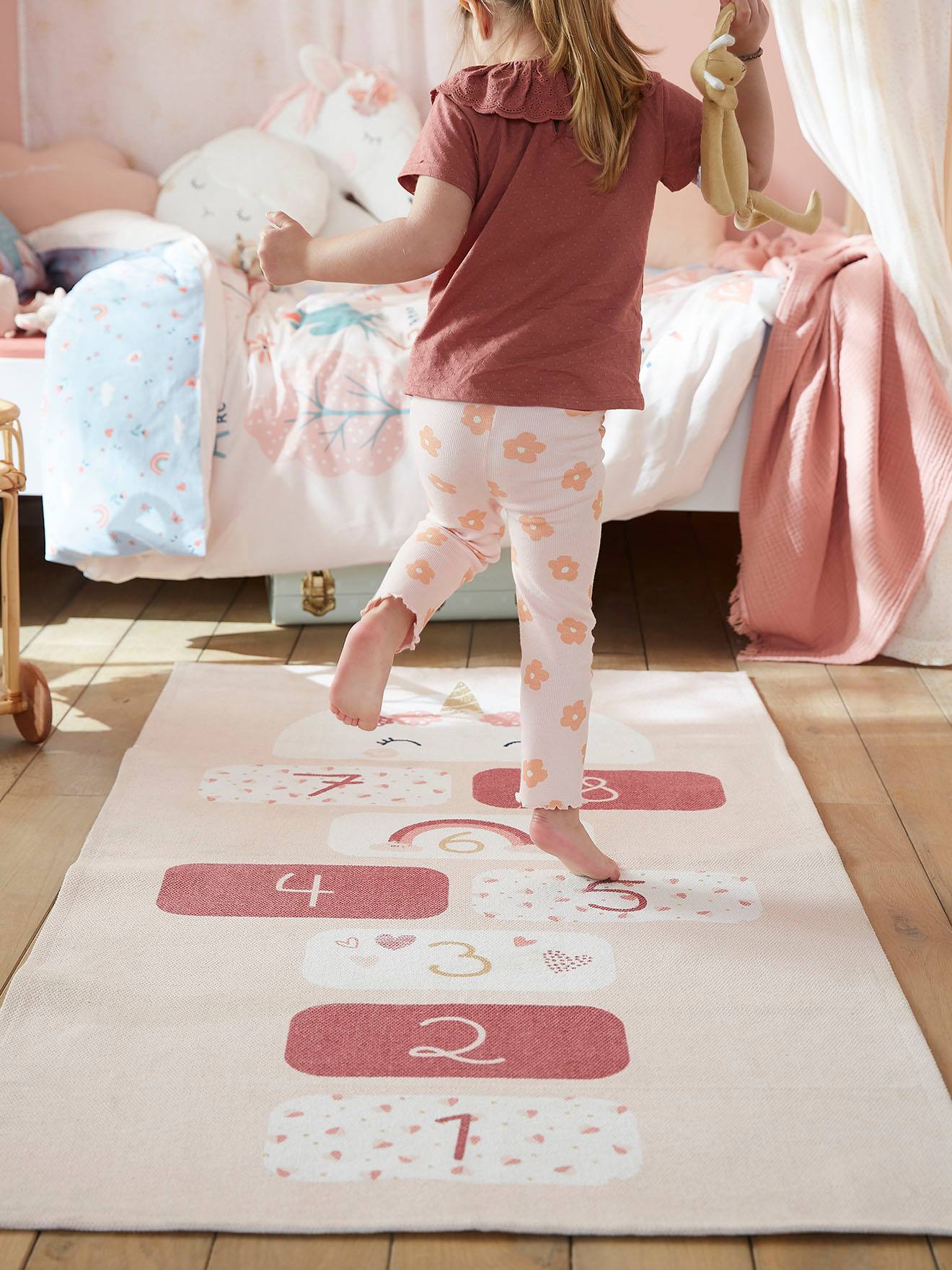 vertbaudet Kinderzimmer Teppich EINHORN in rosa