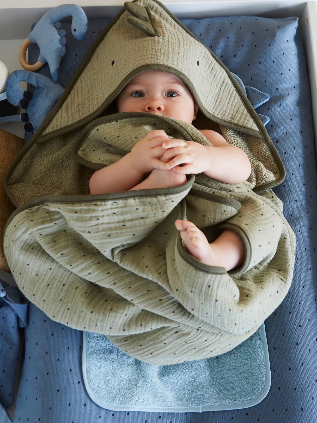 Baby Kapuzenbadetuch & Waschhandschuh KLEINER DINO