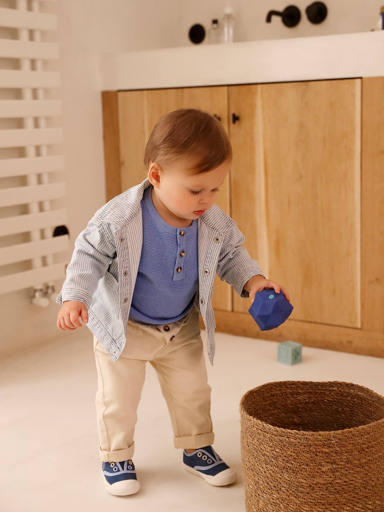 Baby Hose mit Dehnbund und Zierknöpfen vanille