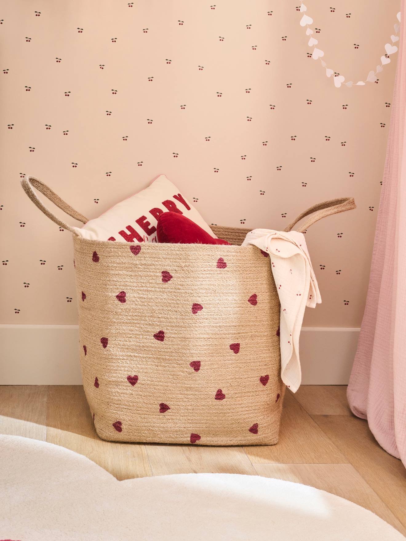 Geflochtener Aufbewahrungskorb aus Jute HERZ Kinderzimmer