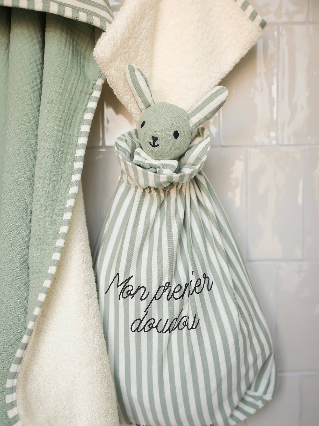 Baby Schmusetuch aus Musselin ENVIE DE FRAISE personalisierbar salbei