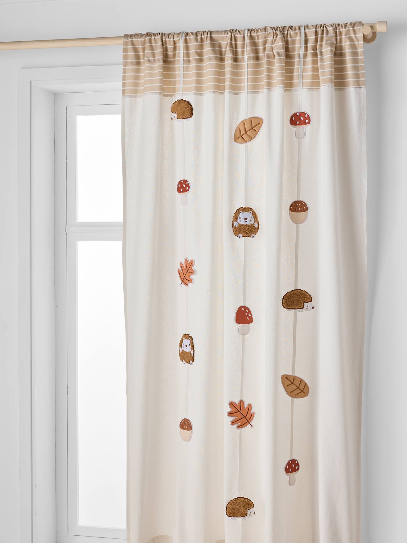 Voile-Vorhang IGEL mit Tunnelzug und Girlande lichtdurchlässig Kinderzimmer