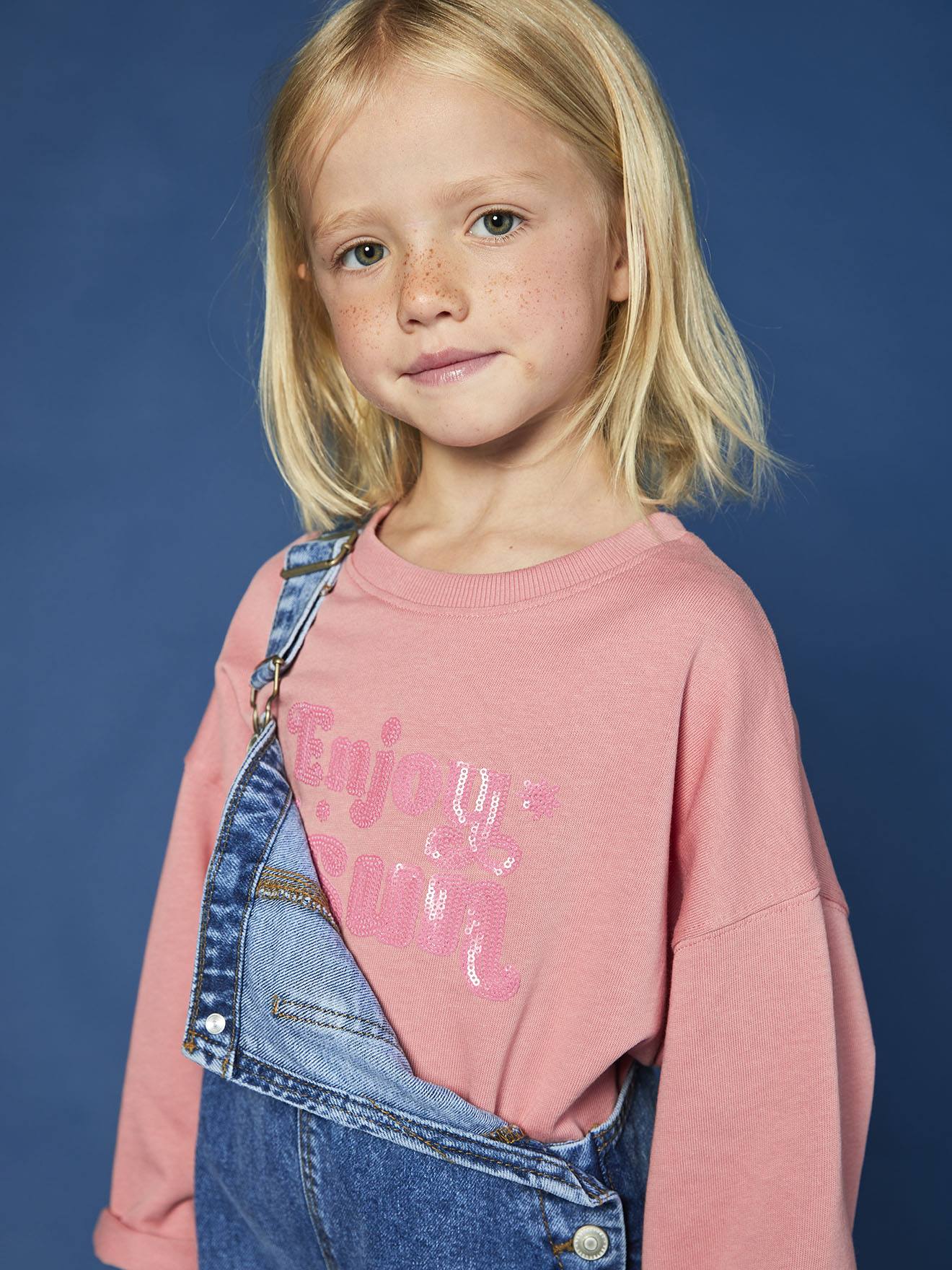 Mädchen Langarmshirt Cropped mit Pailletten-Schriftzug und Recycling-Baumwolle