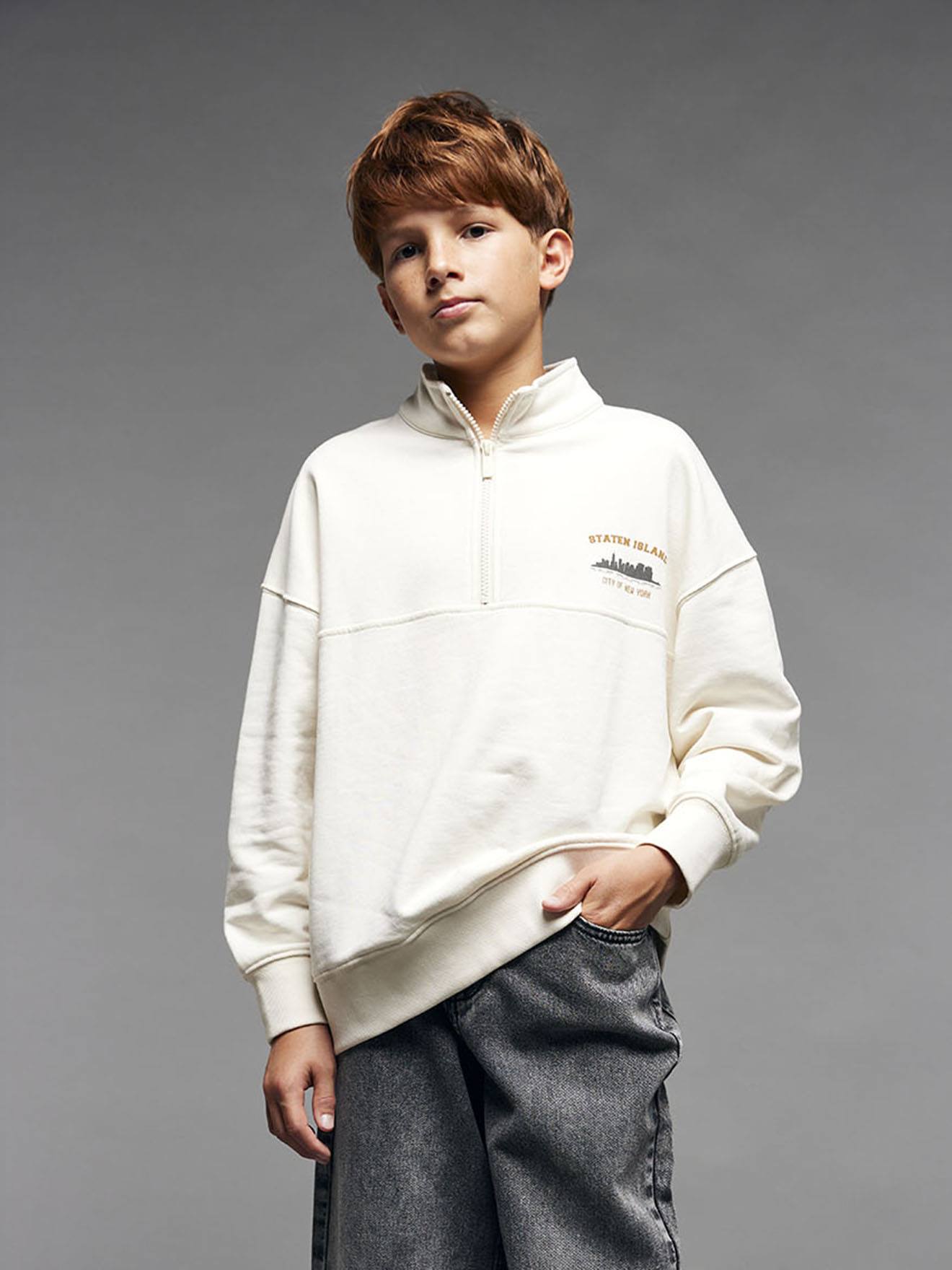 Jungen Sweatshirt JONEN mit Troyerkragen und Recycling-Baumwolle